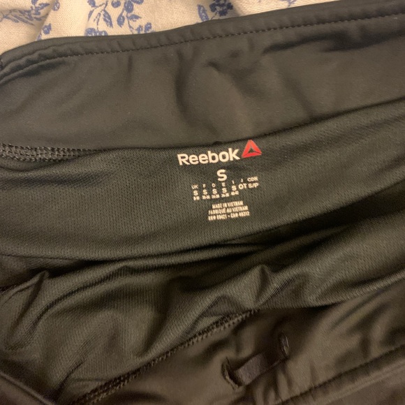 Reebok Small black shorts - Picture 3 of 5
